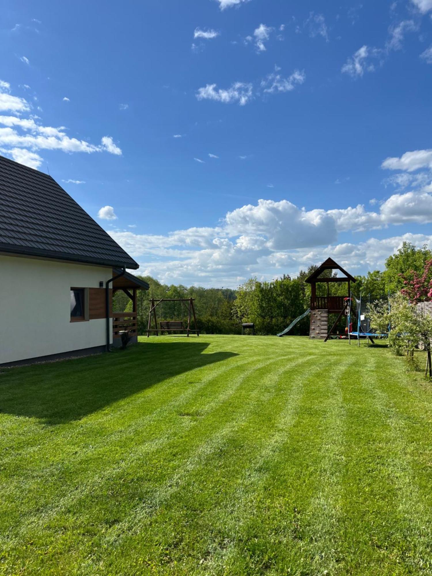Domek Z Kominkiem Nad Jeziorem Z Jacuzzi Ogrodowym Sumowo  Bagian luar foto